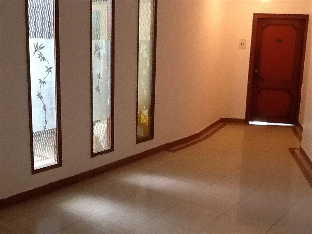 העיר בנגלור Hotel Kanishka Phg מראה חיצוני תמונה
