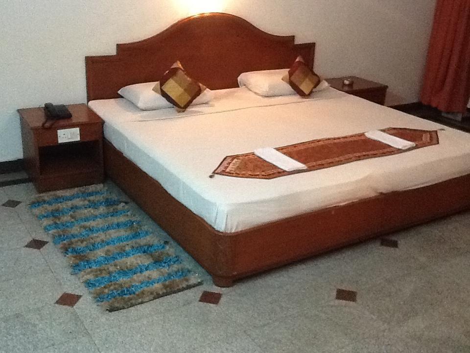 העיר בנגלור Hotel Kanishka Phg חדר תמונה